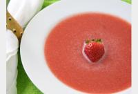 Плодов меланж от ягоди и ябълков сок сн. topsante.com Плодов меланж от ягоди и ябълков сок